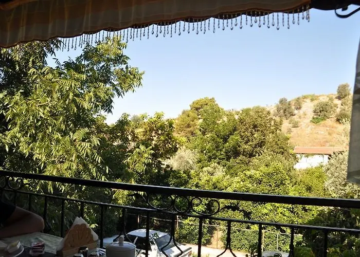 Akay Hotel *